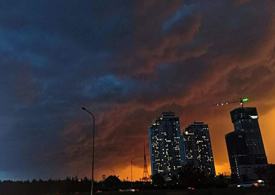 Dự báo thời tiết ngày 21/4: Bắc Bộ ngày nắng, chiều tối hứng mưa dông