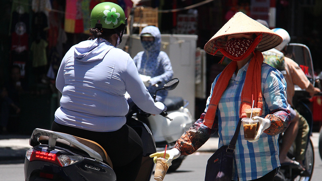 Thời tiết TP.HCM hôm nay 2/5: Tiếp tục nắng nóng, chỉ số UV gây hại rất cao