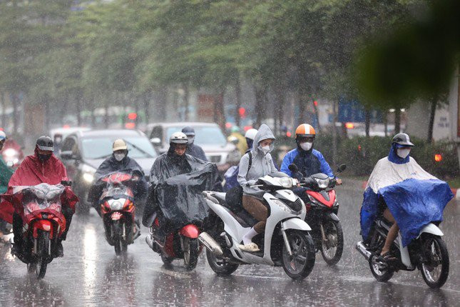 Miền Bắc hứng thêm đợt mưa dông vào cuối tuần này