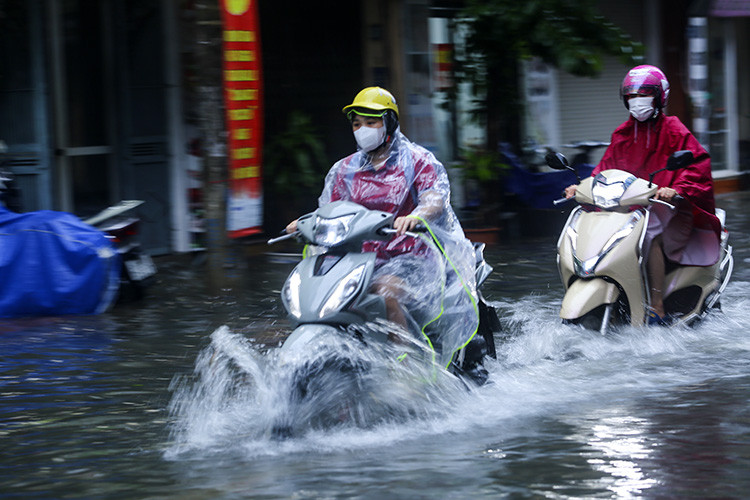 Dự báo miền Bắc hứng mưa to trong ngày đầu tuần