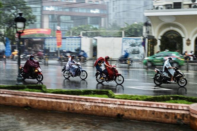 Dự báo thời tiết TP.HCM hôm nay 21/5: Mưa lớn ở Cần Giờ, Hóc Môn, Củ Chi